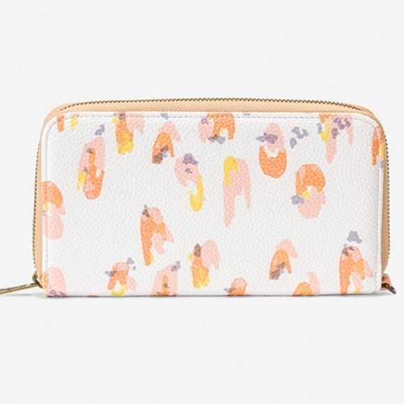 🚨Soft Watercolor Spots Pebble All About The Benjamins Wallet - Picture 1 of 5